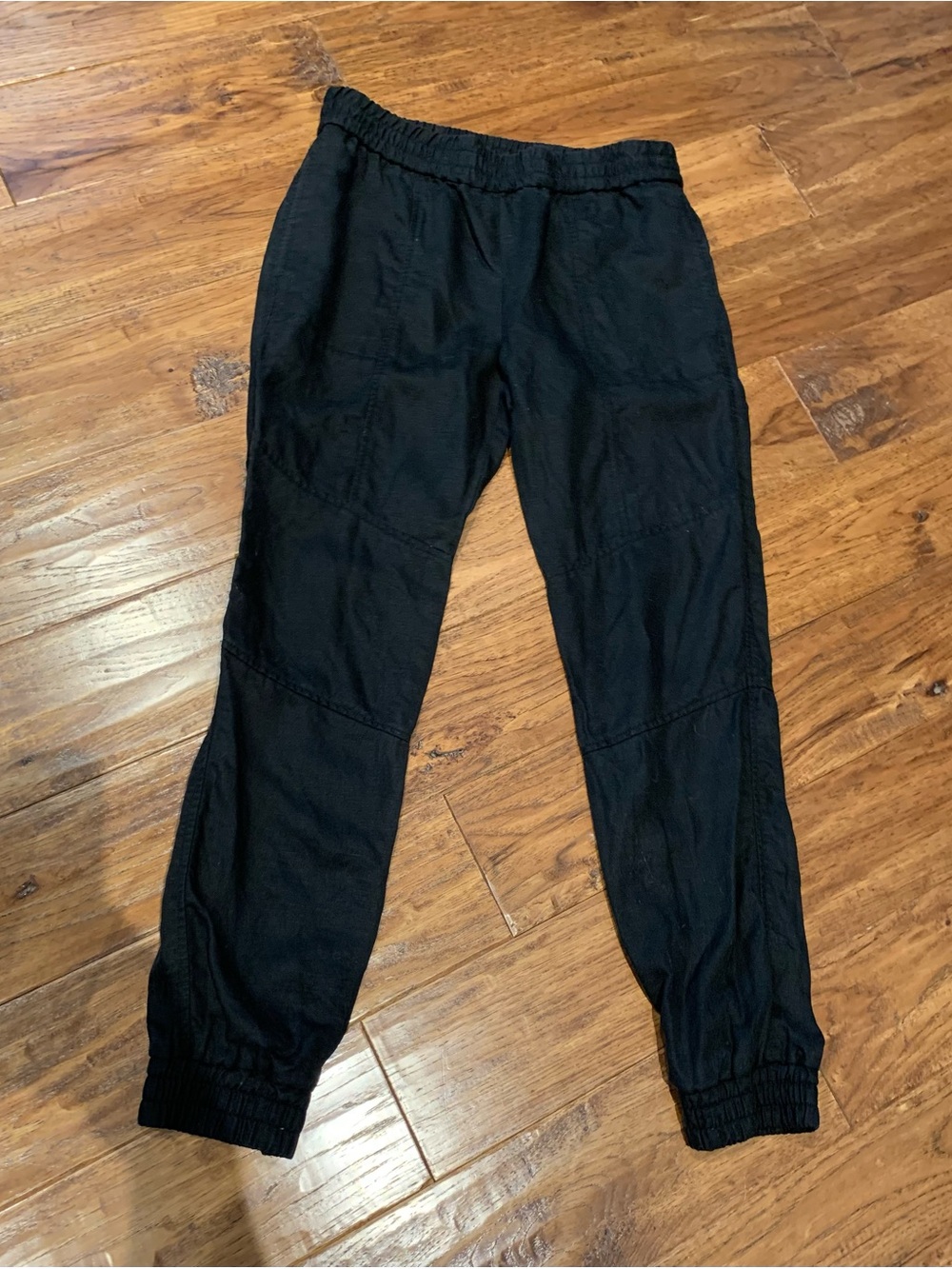Women’s Black Elastic-Waist Jogger Pants